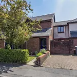 City Centre Two Bed Whole Apartment With Parking