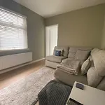 Private Double Room In Our Cardiff Home