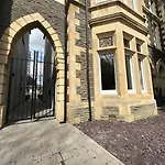 Luxury Apartment Stay