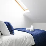 Chic Urban 2 Bedroom Apartments