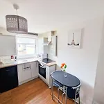 Jpl Apartment