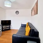 Jpl Apartment
