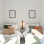 Luxury Central City Centre Townhouse With Garden