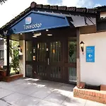 Travelodge Cardiff Llanedeyrn