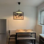 Charming Home, Walking Distance To Cardiff Bay And City Centre With Parking