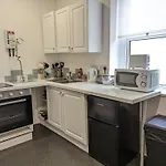 Serene 1 Bedroom Flat In Roath