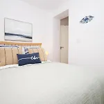Coastal Penarth Dream! Close To Cardiff Superb Location Near Bars And Restaurants! Dog Friendly And Welcome Breakfast Pack!
