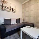King Bed Apartment By Property Promise