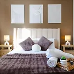 Stylish 1 Bed Apartment With Free Parking