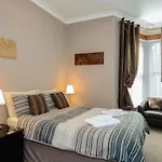 Tanes Hotel