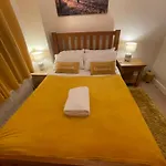 Holiday Home In Cardiff. Sleeps 6