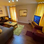 Holiday Home In Cardiff. Sleeps 6