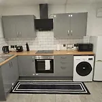 Nariken Apartments, Cardiff City Center