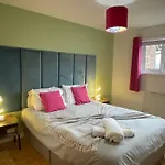 Cosy, Conveniently Located House By Dwell Haven - Close To Cardiff Centre