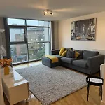 Bute Terrace Apartment - Cardiff City Center