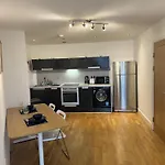 Bute Terrace Apartment - Cardiff City Center