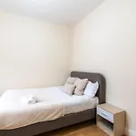 1 Bedroom Flat In Cardiff