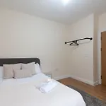 1 Bedroom Flat In Cardiff