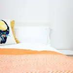Cosy, Modern & Comfortable Studio