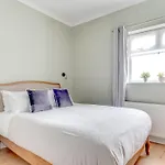 The Pontcanna Sapphire 2-Bed Haven