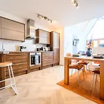Llandaff Lofts By Ty Sa - 2 Bed With Terrace - Wifi