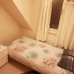 Cozy Private Room In Nice Area Of Cardiff