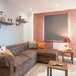 New Modern Apt In The City & Close To Stadiums
