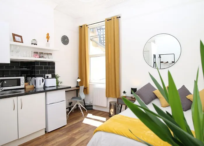 Big Value Bedsit - By Property Promise