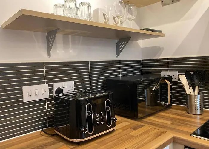 The Onyx Suite - 1 Bed Apartment W/ Free Parking