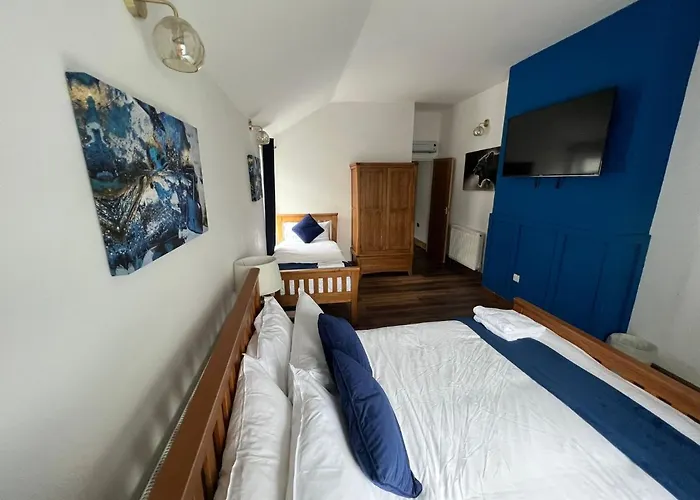 City Escape , 10 Mins Walk To The City Centre And Principality Stadium Sleeps 5