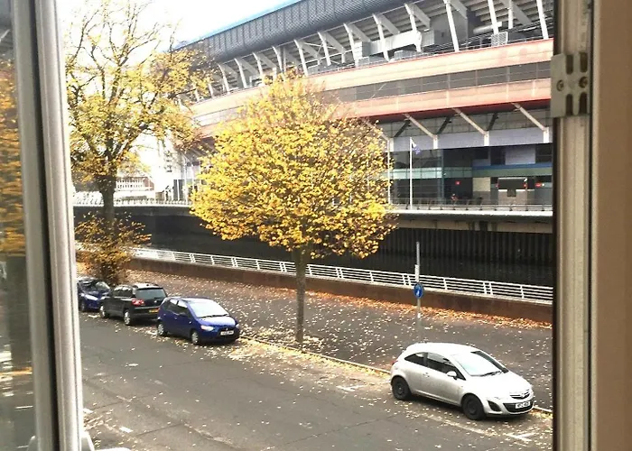 1 Fitzhamon Embankment Apartments Opposite Principality Stadium - Long Stay Offer