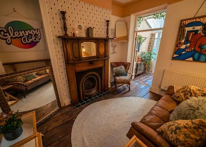 Glenroy Arts Gallery Meets Living Space