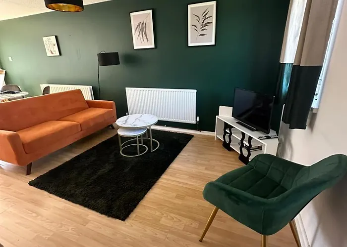 Cosy, Conveniently Located House By Dwell Haven - Close To Cardiff Centre