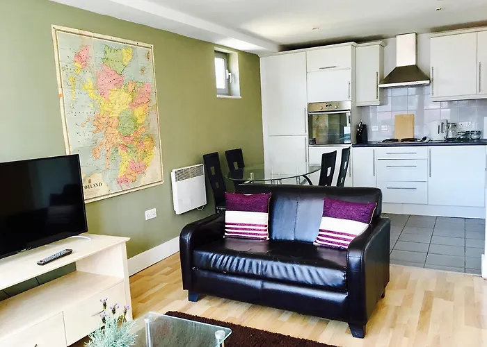 Central Luxury Apartment