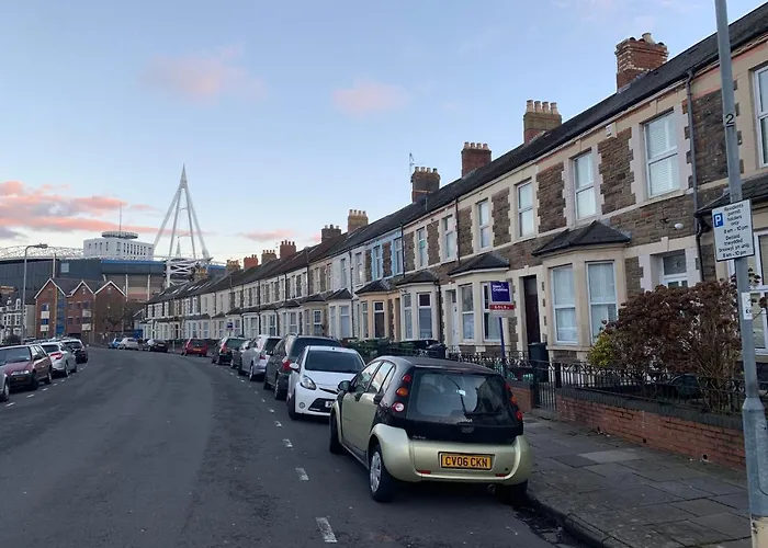 Luxurious 4-Bed Victorian In The Heart Of Cardiff