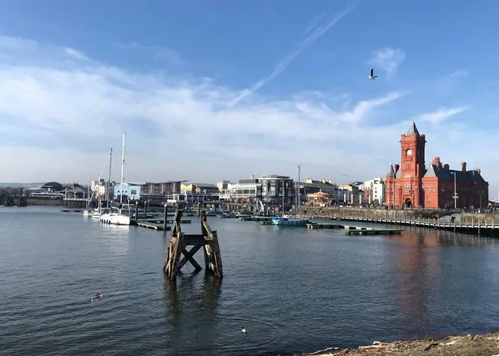 Quayside Apartment In Cardiff Bay