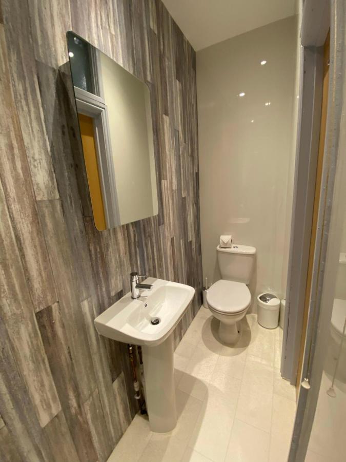 Apartment Aaron Wise - 17 Fitzhamon