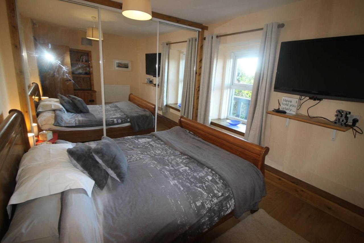 Violet 3 Bedroom By Holiday Homes Holiday home *