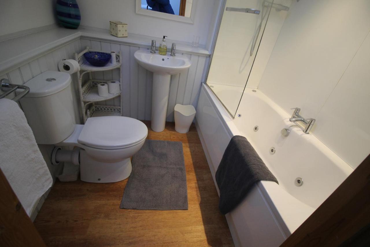 Holiday home Violet 3 Bedroom By Holiday Homes Cardiff
