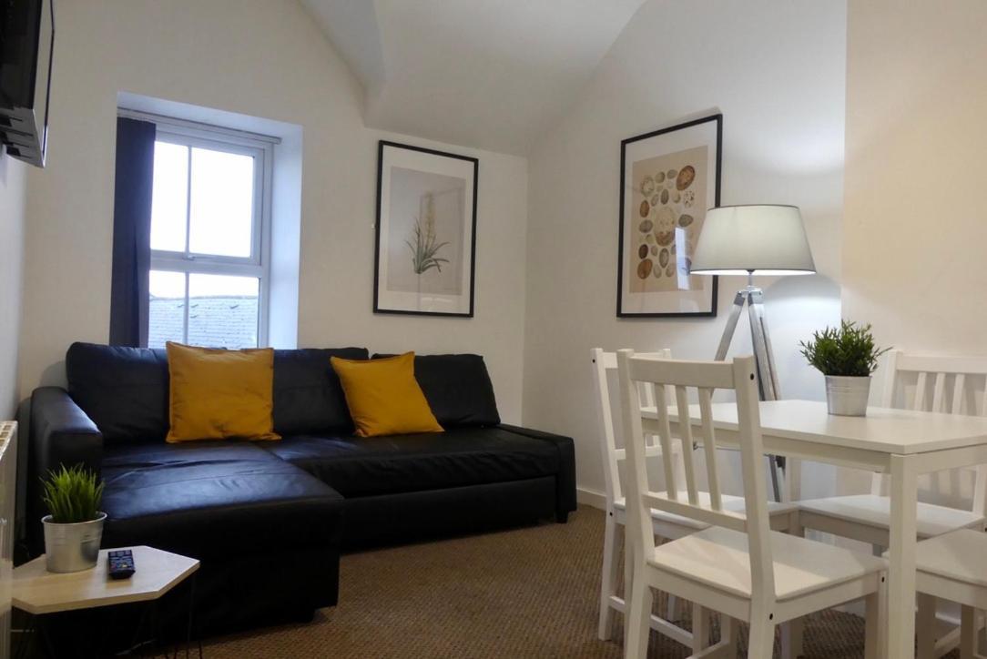 Apartment Bright And Modern 4 Person In Centre *