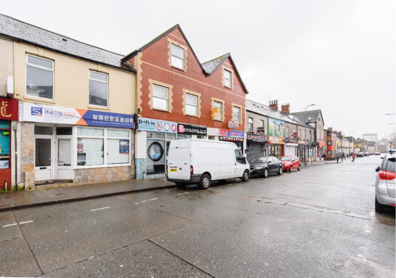 2 Bed Near Centre - By Sweet Stays *