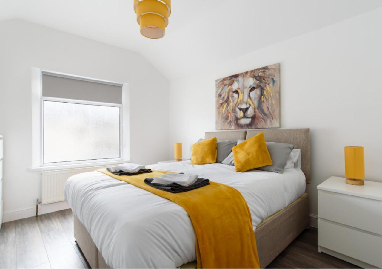 2 Bed Near Centre - By Sweet Stays