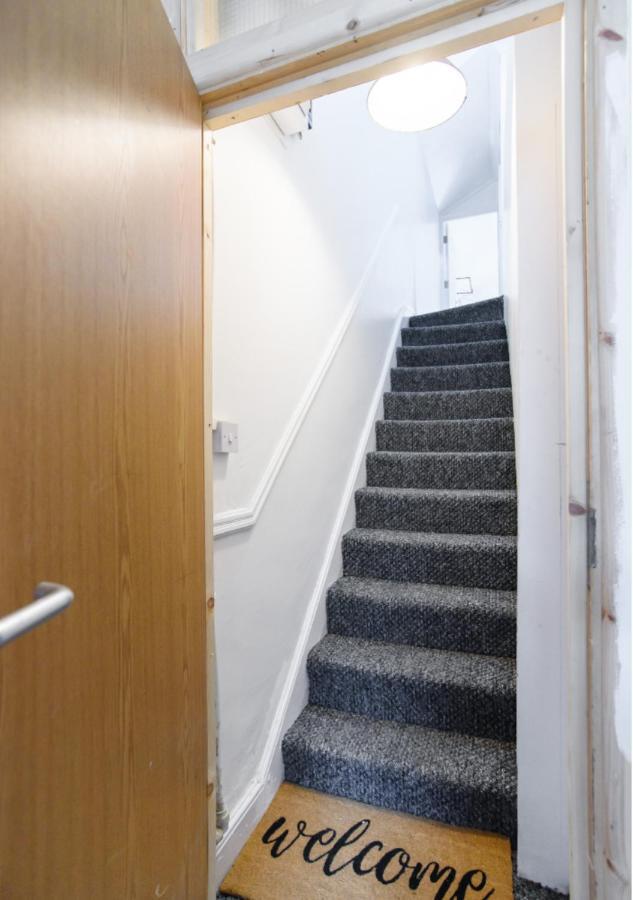 2 Bed Near Centre - By Sweet Stays Apartment Cardiff