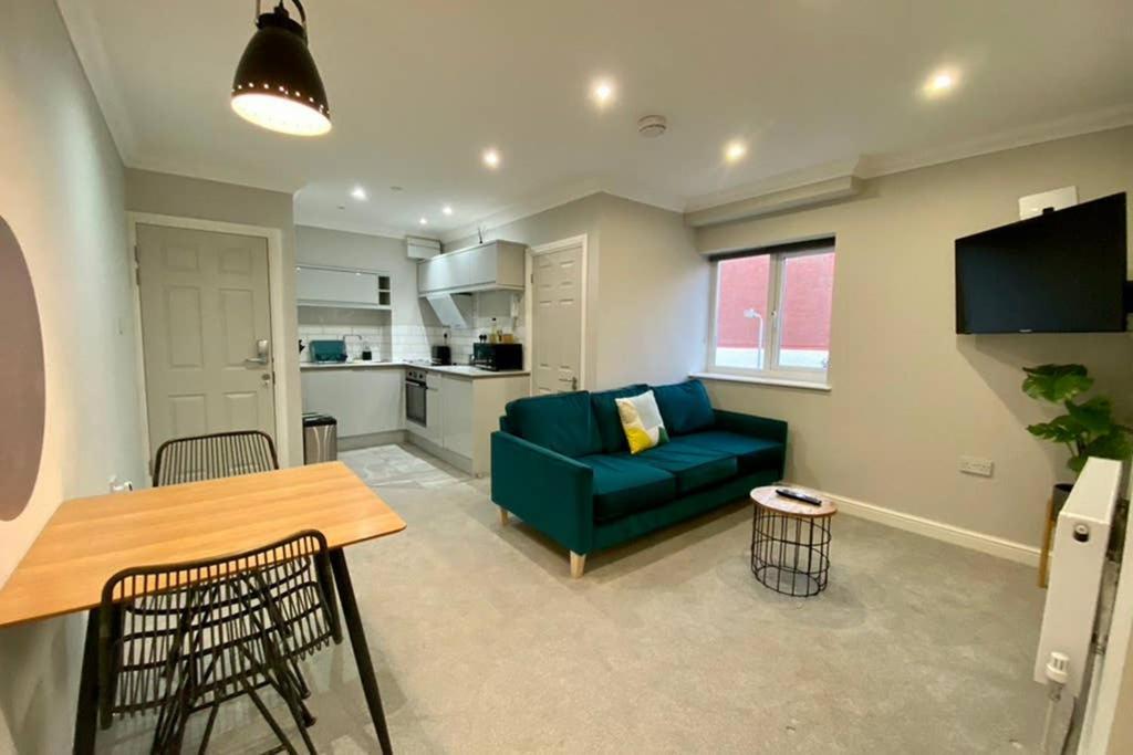 Apartment Stylish For 2 Nr Centre & Victoria Park *