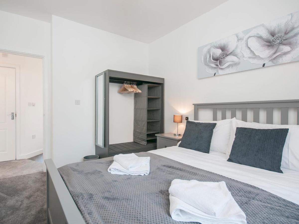Apartment Modern 2 Bedroom Next To Bay With Parking Cardiff