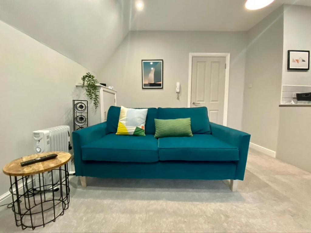 Stylish Modern Near Parks & Centre Apartment