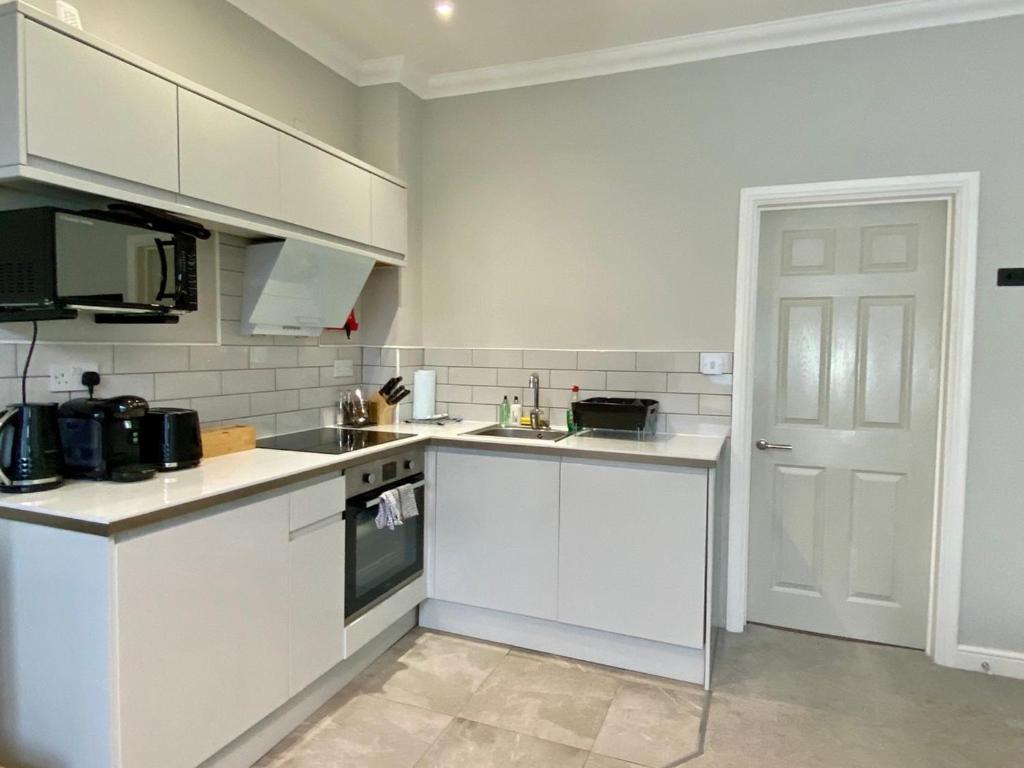 Stylish Modern Near Parks & Centre * Cardiff