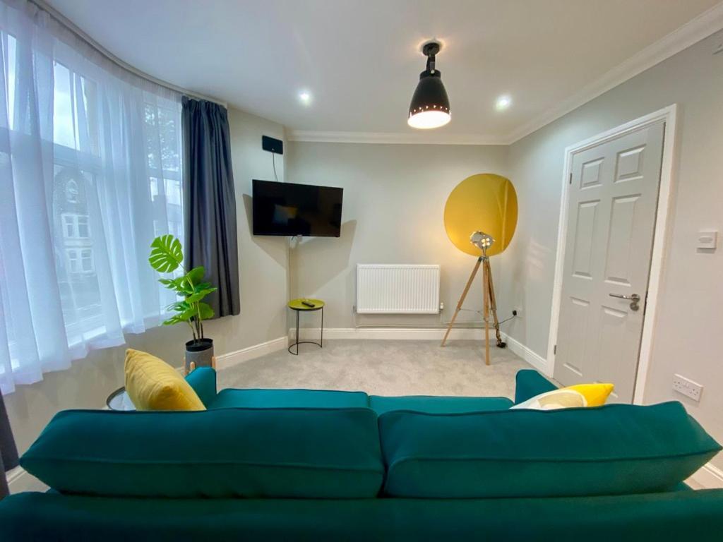 Stylish Modern Near Parks & Centre Cardiff