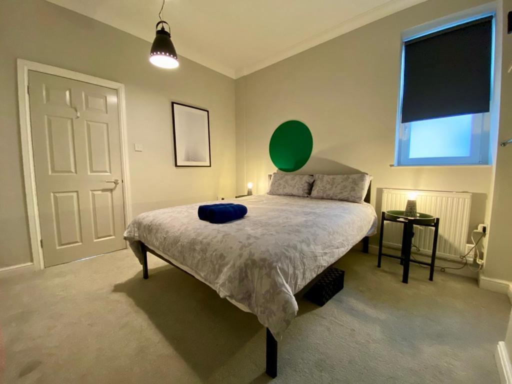 Stylish Modern Near Parks & Centre * Cardiff