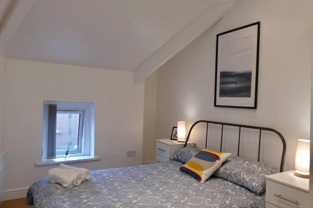 2 Bedroom Nr Centre, Uni & Parks *